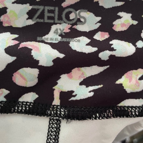 ZELOS Black Multicolor Leopard Print Capri Leggings 4X - Picture 6 of 7